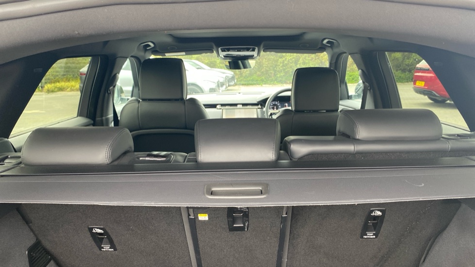 Land Rover Range Rover Velar 2.0 D200 MHEV Dynamic HSE 5dr Auto Diesel Estate - Image 38