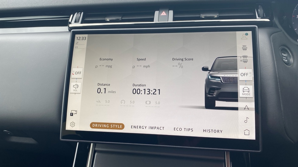 Land Rover Range Rover Velar 2.0 D200 MHEV Dynamic HSE 5dr Auto Diesel Estate - Image 65