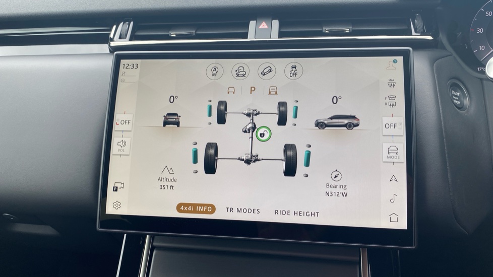 Land Rover Range Rover Velar 2.0 D200 MHEV Dynamic HSE 5dr Auto Diesel Estate - Image 66
