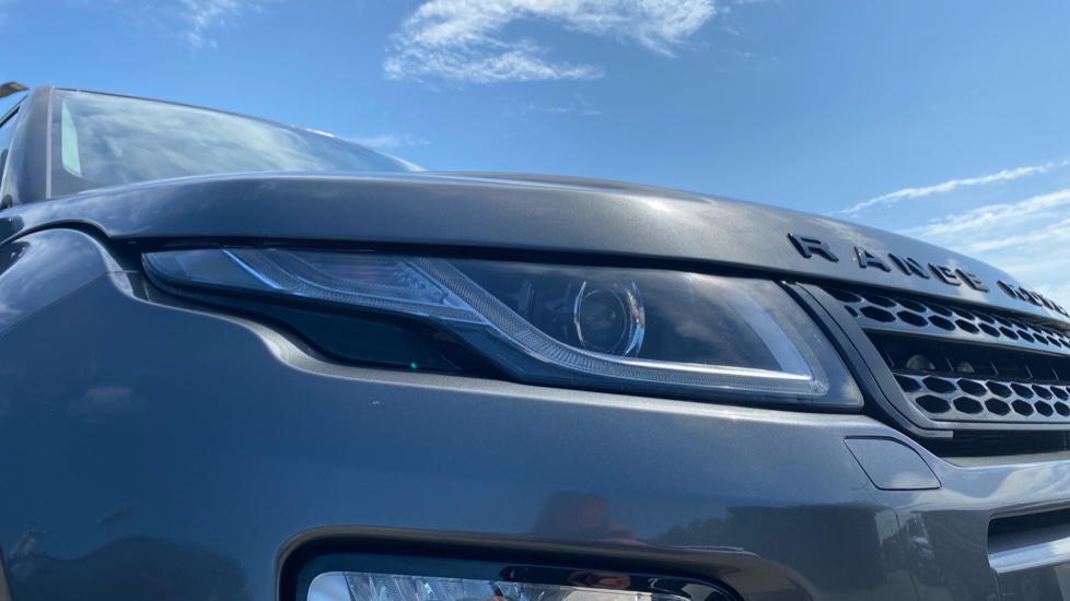Land Rover Range Rover Evoque 2.0 TD4 SE Tech 5dr Auto Diesel Hatchback - Image 17
