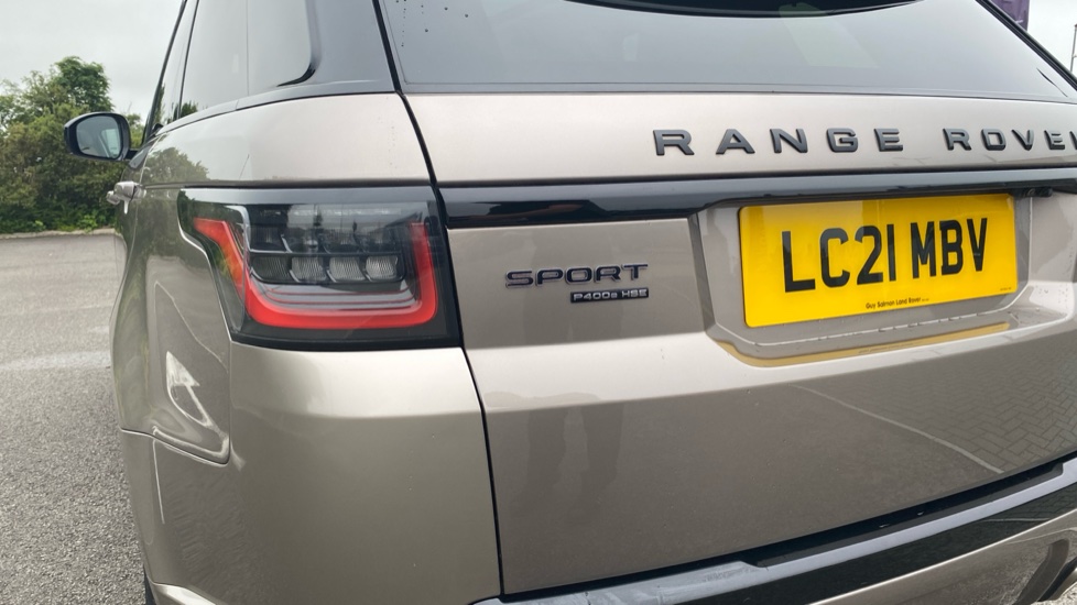 Land Rover Range Rover Sport 2.0 P400e HSE Dynamic 5dr Auto Estate - Image 19