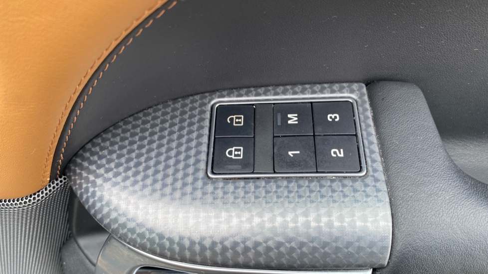 Land Rover Range Rover Sport 2.0 P400e HSE Dynamic 5dr Auto Estate - Image 38