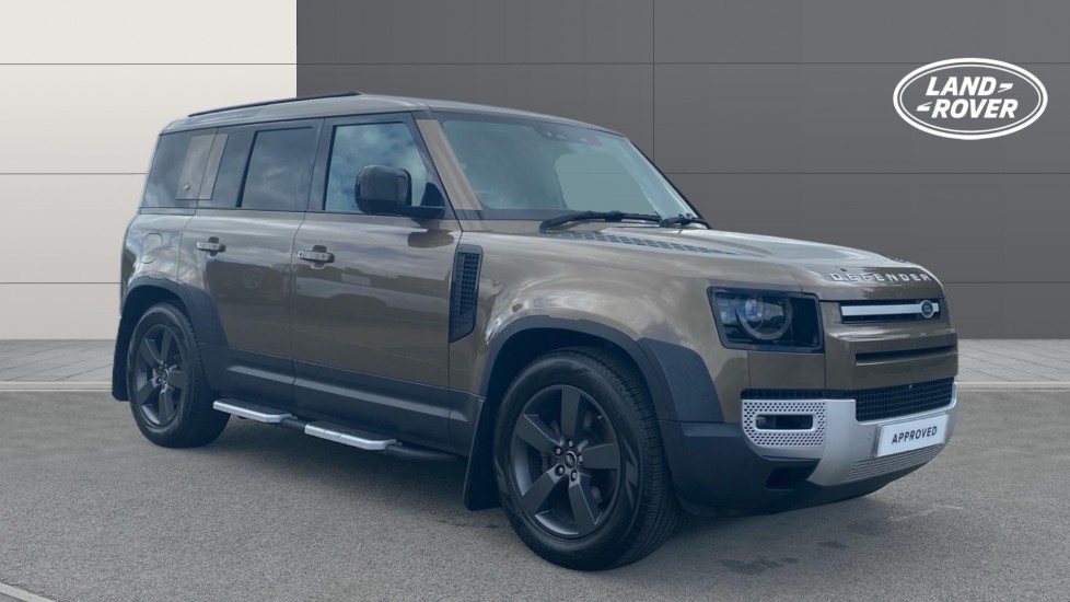 Land Rover Defender 2.0 P300 SE 110 5dr Auto Petrol Estate - Image 1