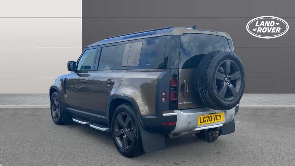 Land Rover Defender 2.0 P300 SE 110 5dr Auto Petrol Estate - Image 2