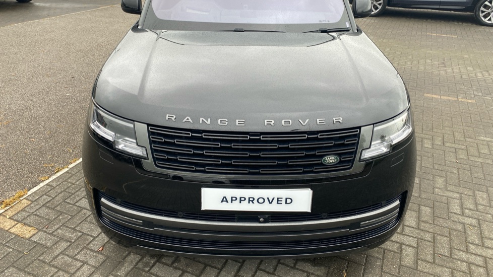 Land Rover Range Rover 4.4 P530 V8 Autobiography 4dr Auto Petrol Estate - Image 30