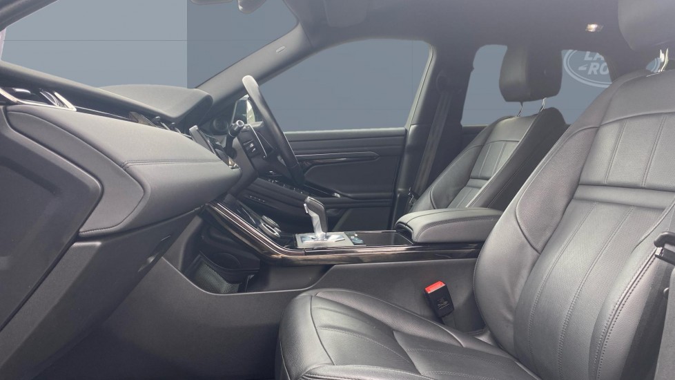 Land Rover Range Rover Evoque 1.5 P300e R-Dynamic SE 5dr Auto Hatchback - Image 3