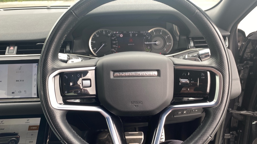 Land Rover Range Rover Evoque 1.5 P300e R-Dynamic SE 5dr Auto Hatchback - Image 52