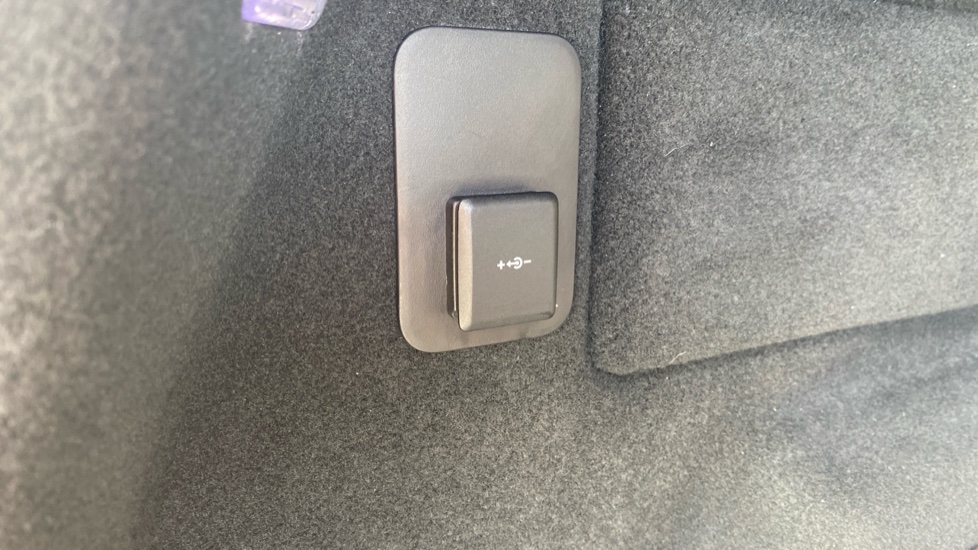 Land Rover Range Rover Evoque 1.5 P300e R-Dynamic S 5dr Auto Hatchback - Image 36