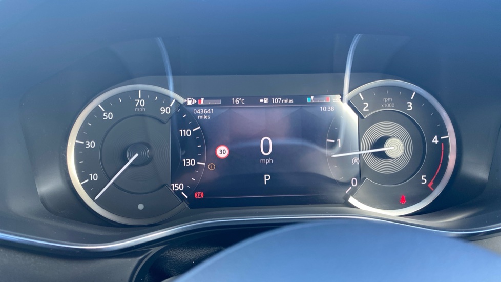 Jaguar F-Pace 2.0 D200 R-Dynamic S 5dr Auto AWD Diesel Estate - Image 16