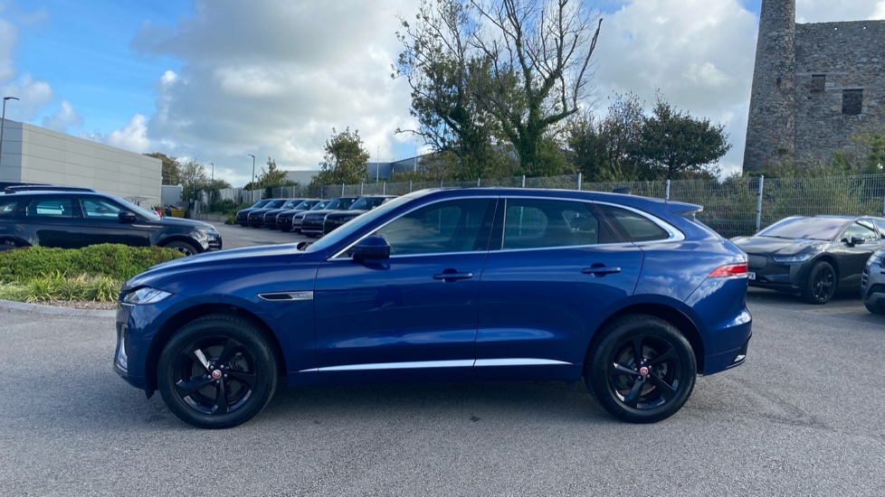 Jaguar F-Pace 2.0 D200 R-Dynamic S 5dr Auto AWD Diesel Estate - Image 21