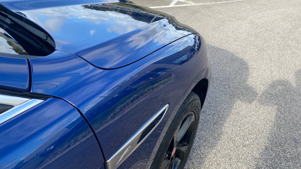 Jaguar F-Pace 2.0 D200 R-Dynamic S 5dr Auto AWD Diesel Estate - Image 28