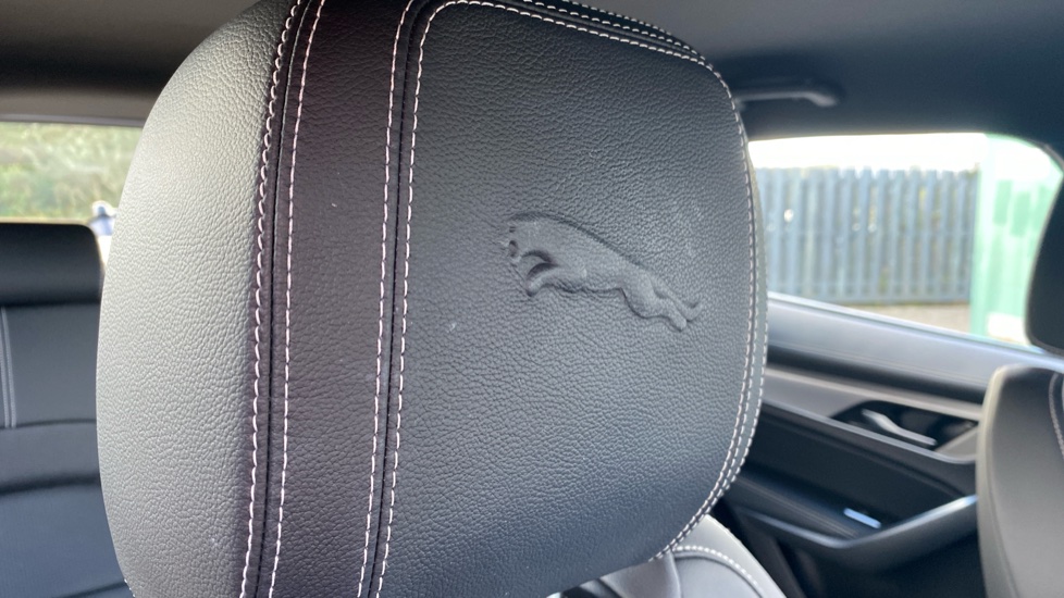 Jaguar F-Pace 2.0 D200 R-Dynamic S 5dr Auto AWD Diesel Estate - Image 48