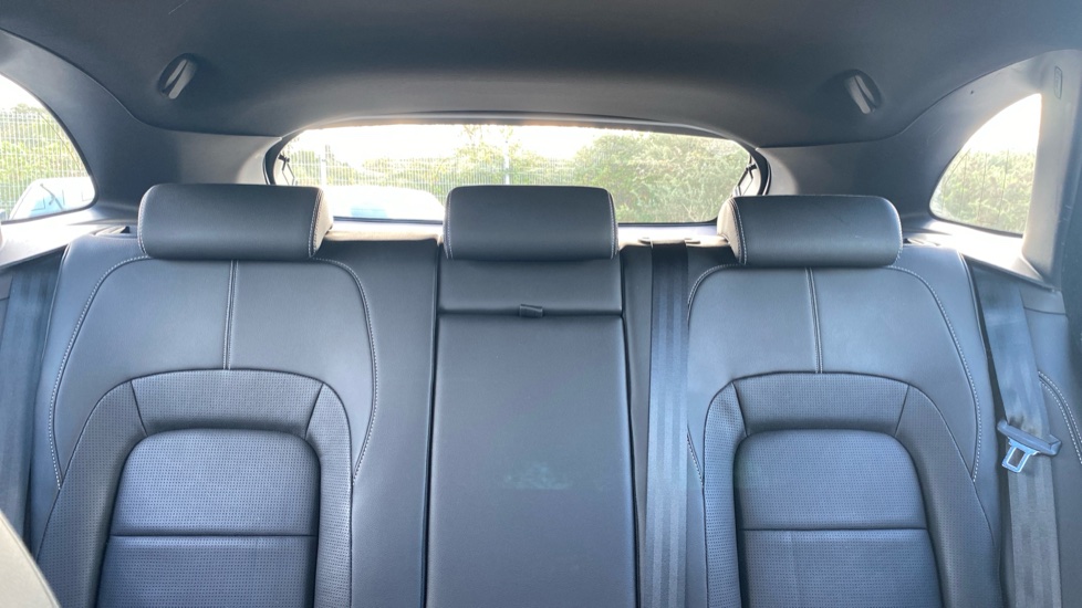 Jaguar F-Pace 2.0 D200 R-Dynamic S 5dr Auto AWD Diesel Estate - Image 49