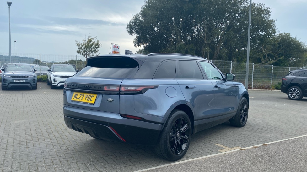 Land Rover Range Rover Velar 2.0 D200 Edition 5dr Auto Diesel Estate - Image 22