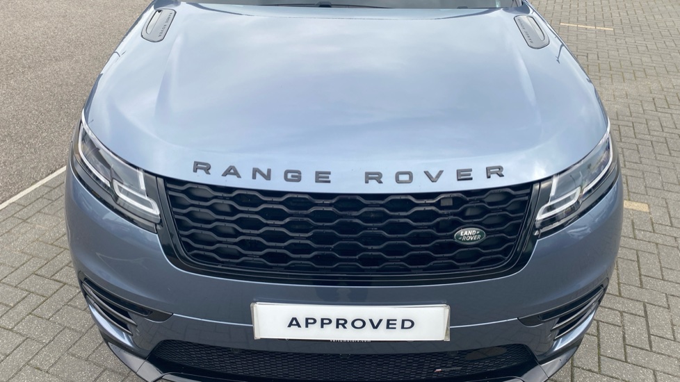 Land Rover Range Rover Velar 2.0 D200 Edition 5dr Auto Diesel Estate - Image 30