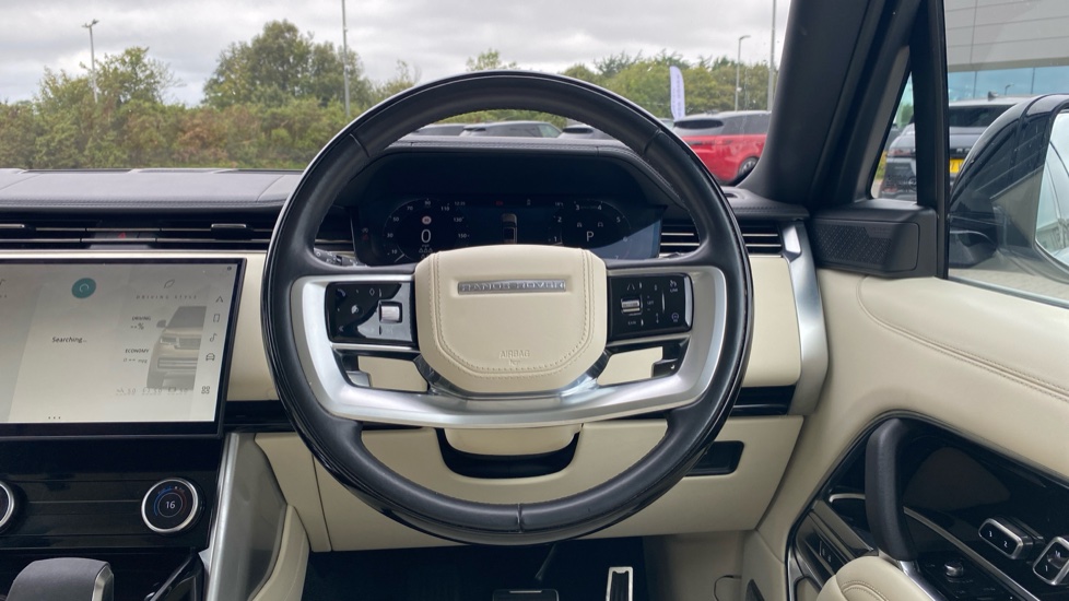 Land Rover Range Rover 4.4 P530 V8 Autobiography LWB 4dr Auto  [7 Seat] Petrol Estate - Image 15