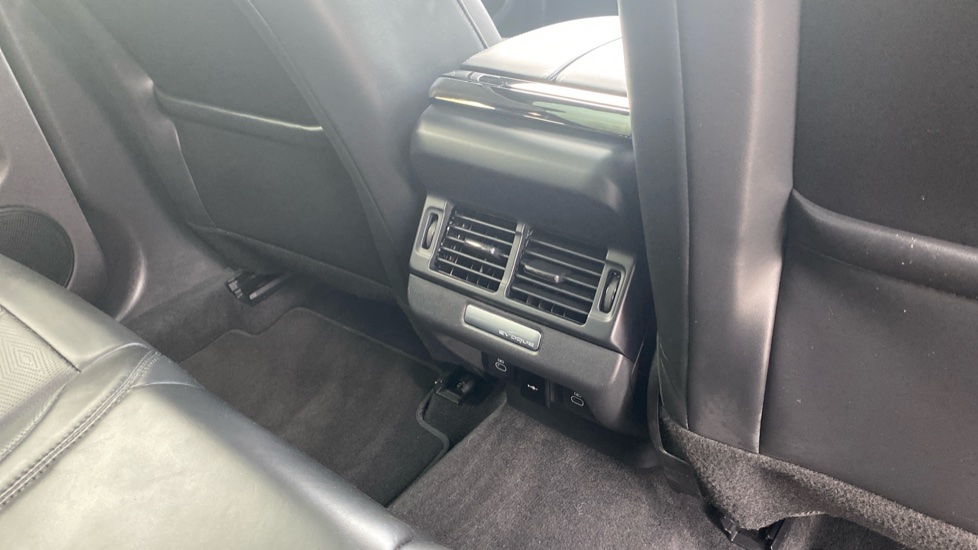 Land Rover Range Rover Evoque 2.0 P250 Dynamic HSE 5dr Auto Petrol Hatchback - Image 18