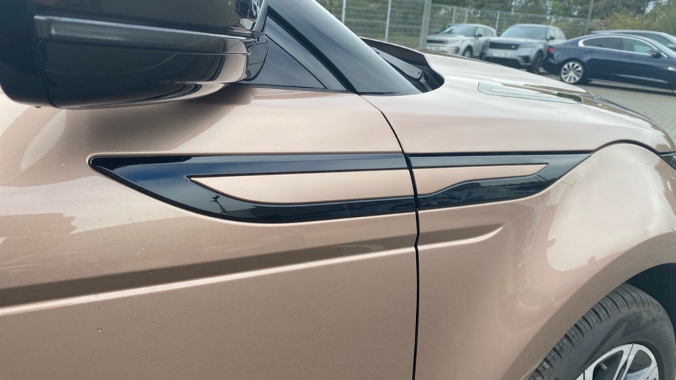 Land Rover Range Rover Evoque 2.0 P250 Dynamic HSE 5dr Auto Petrol Hatchback - Image 28