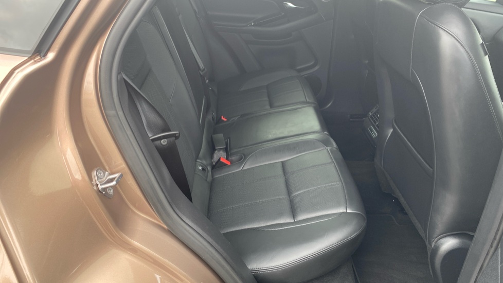 Land Rover Range Rover Evoque 2.0 P250 Dynamic HSE 5dr Auto Petrol Hatchback - Image 38