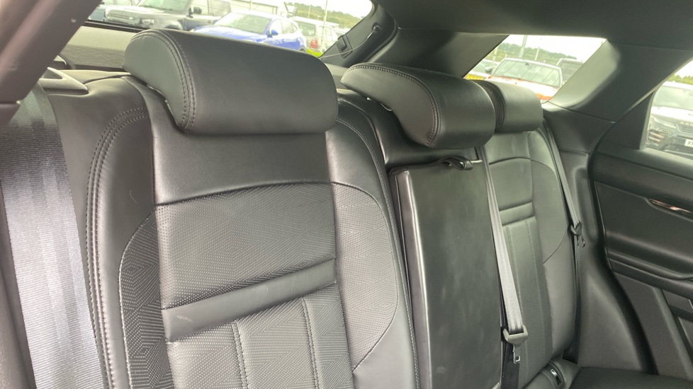 Land Rover Range Rover Evoque 2.0 P250 Dynamic HSE 5dr Auto Petrol Hatchback - Image 39