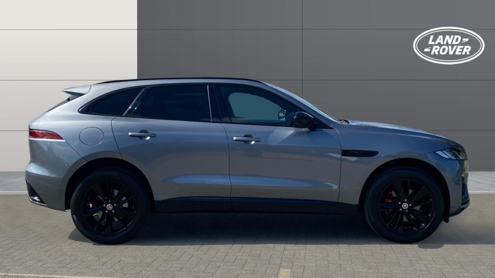 Jaguar F-Pace 2.0 D200 R-Dynamic Black 5dr Auto AWD Diesel Estate - Image 5