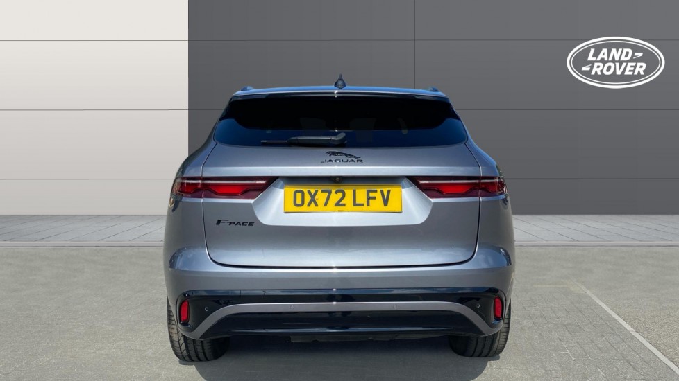 Jaguar F-Pace 2.0 D200 R-Dynamic Black 5dr Auto AWD Diesel Estate - Image 6