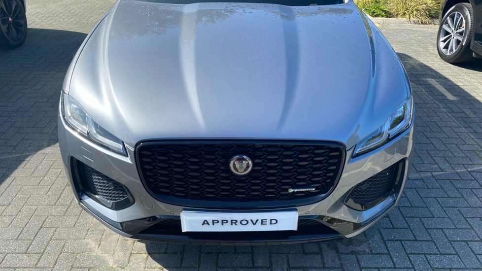 Jaguar F-Pace 2.0 D200 R-Dynamic Black 5dr Auto AWD Diesel Estate - Image 26