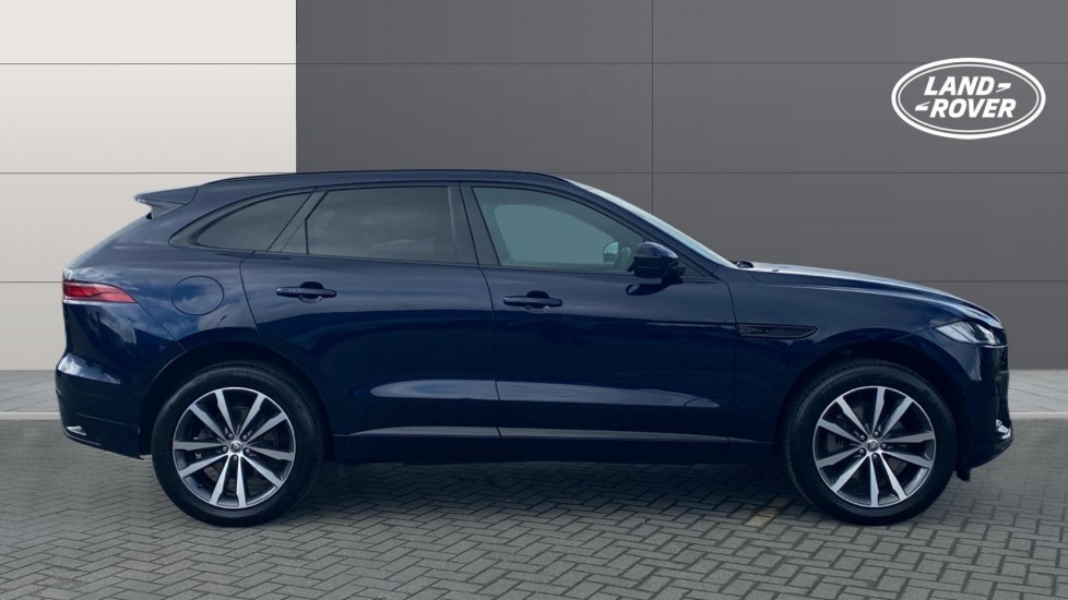 Jaguar F-Pace 2.0 D200 R-Dynamic SE Black 5dr Auto AWD Diesel Estate - Image 5