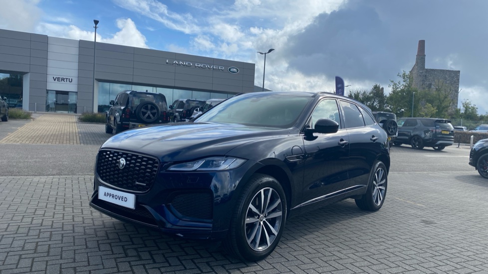 Jaguar F-Pace 2.0 D200 R-Dynamic SE Black 5dr Auto AWD Diesel Estate - Image 20