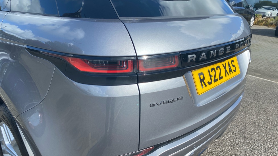 Land Rover Range Rover Evoque 2.0 D200 R-Dynamic SE 5dr Auto Diesel Hatchback - Image 19