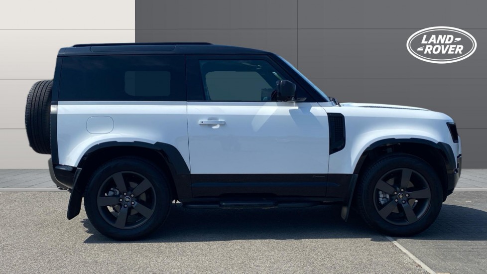 Land Rover Defender 2.0 P300 X-Dynamic HSE 90 3dr Auto Petrol Estate - Image 5