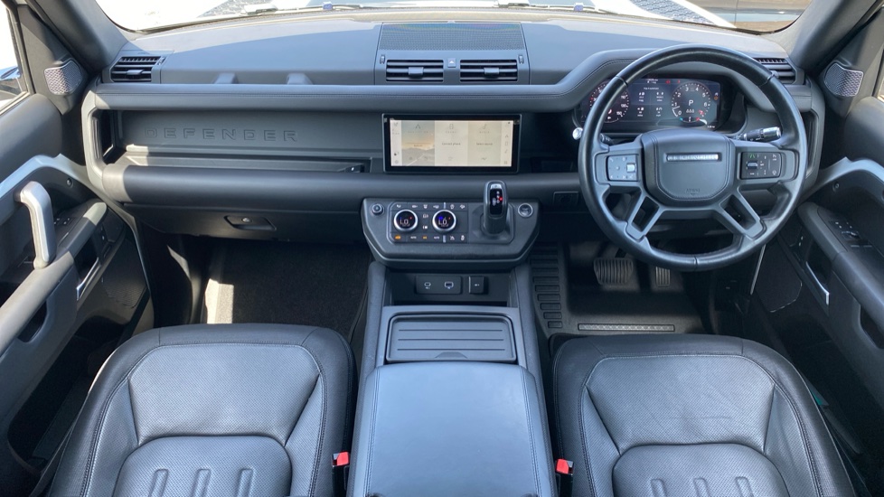 Land Rover Defender 2.0 P300 X-Dynamic HSE 90 3dr Auto Petrol Estate - Image 9