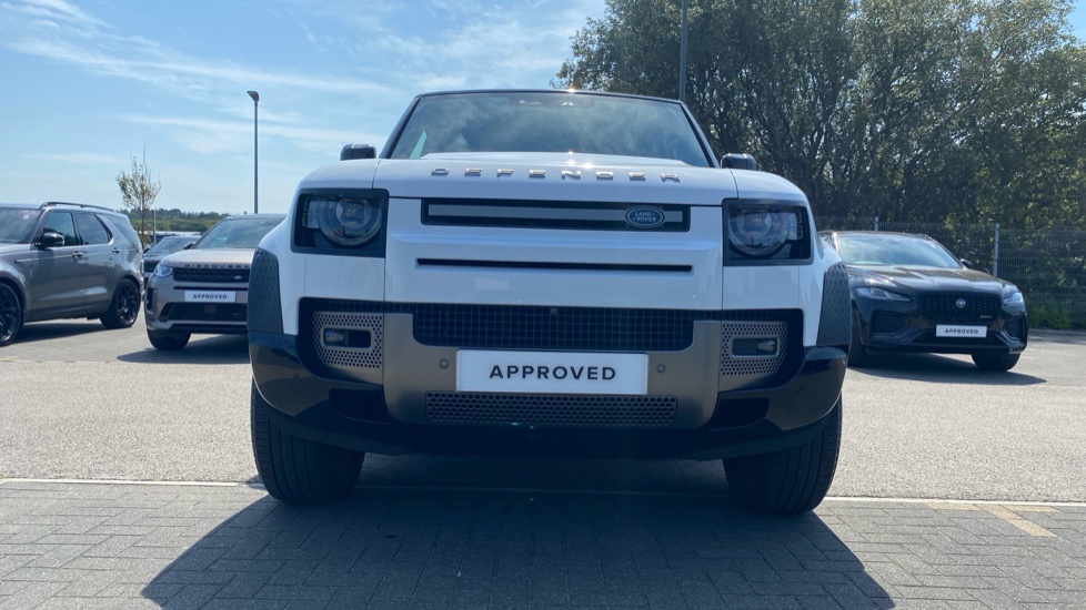 Land Rover Defender 2.0 P300 X-Dynamic HSE 90 3dr Auto Petrol Estate - Image 30