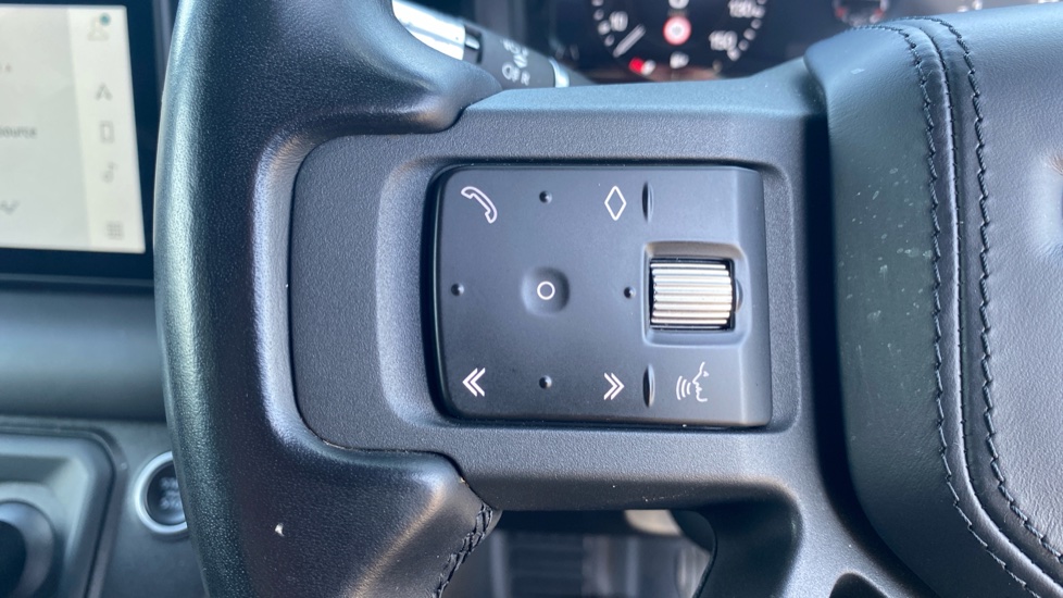 Land Rover Defender 2.0 P300 X-Dynamic HSE 90 3dr Auto Petrol Estate - Image 57