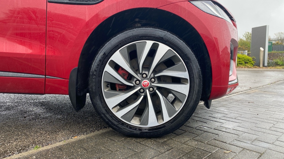 Jaguar F-Pace 2.0 P400e R-Dynamic HSE 5dr Auto AWD Estate - Image 8