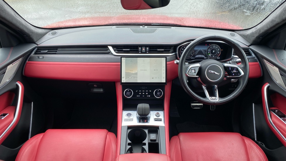 Jaguar F-Pace 2.0 P400e R-Dynamic HSE 5dr Auto AWD Estate - Image 9