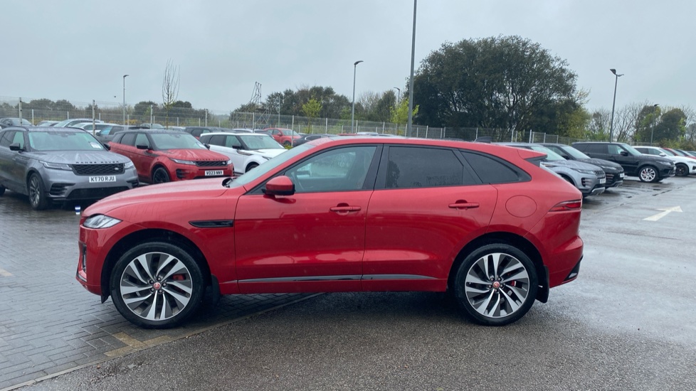 Jaguar F-Pace 2.0 P400e R-Dynamic HSE 5dr Auto AWD Estate - Image 21