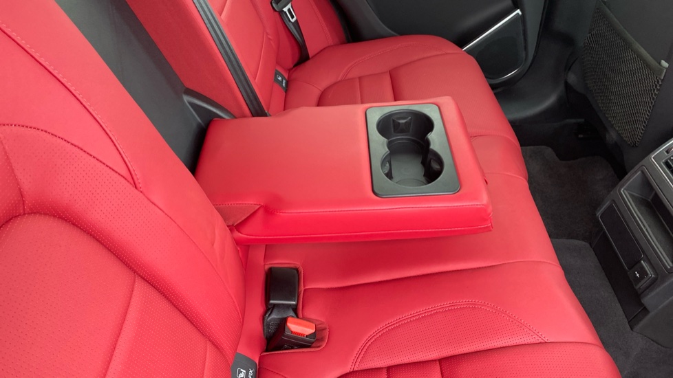 Jaguar F-Pace 2.0 P400e R-Dynamic HSE 5dr Auto AWD Estate - Image 41