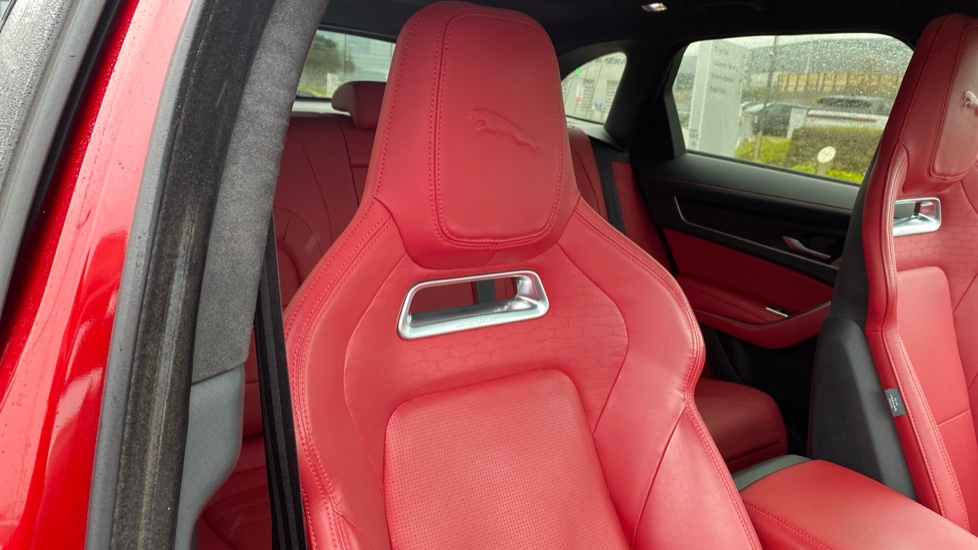 Jaguar F-Pace 2.0 P400e R-Dynamic HSE 5dr Auto AWD Estate - Image 50