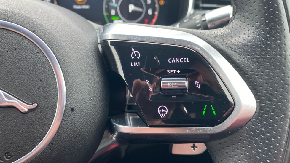 Jaguar F-Pace 2.0 P400e R-Dynamic HSE 5dr Auto AWD Estate - Image 55
