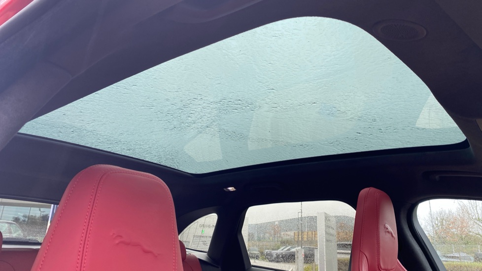Jaguar F-Pace 2.0 P400e R-Dynamic HSE 5dr Auto AWD Estate - Image 70