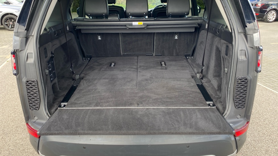 Land Rover Discovery 3.0 SDV6 HSE 5dr Auto Diesel Station Wagon - Image 36