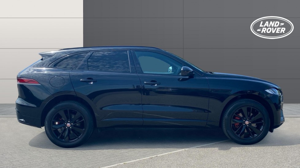 Jaguar F-Pace 2.0 D200 R-Dynamic Black 5dr Auto AWD Diesel Estate - Image 5