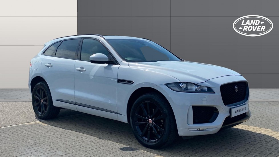 Jaguar F-Pace 2.0d [180] Chequered Flag 5dr Auto AWD Diesel Estate - Image 1