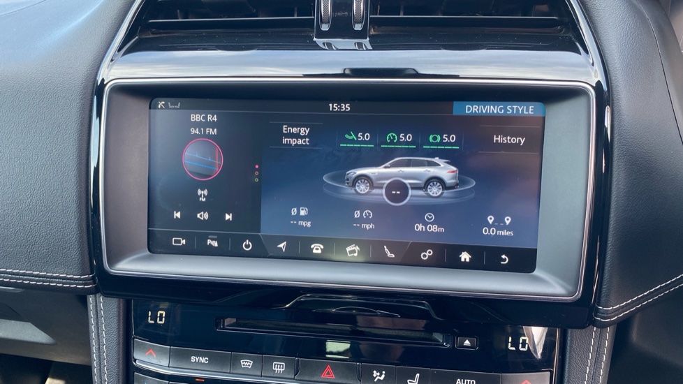 Jaguar F-Pace 2.0d [180] Chequered Flag 5dr Auto AWD Diesel Estate - Image 61