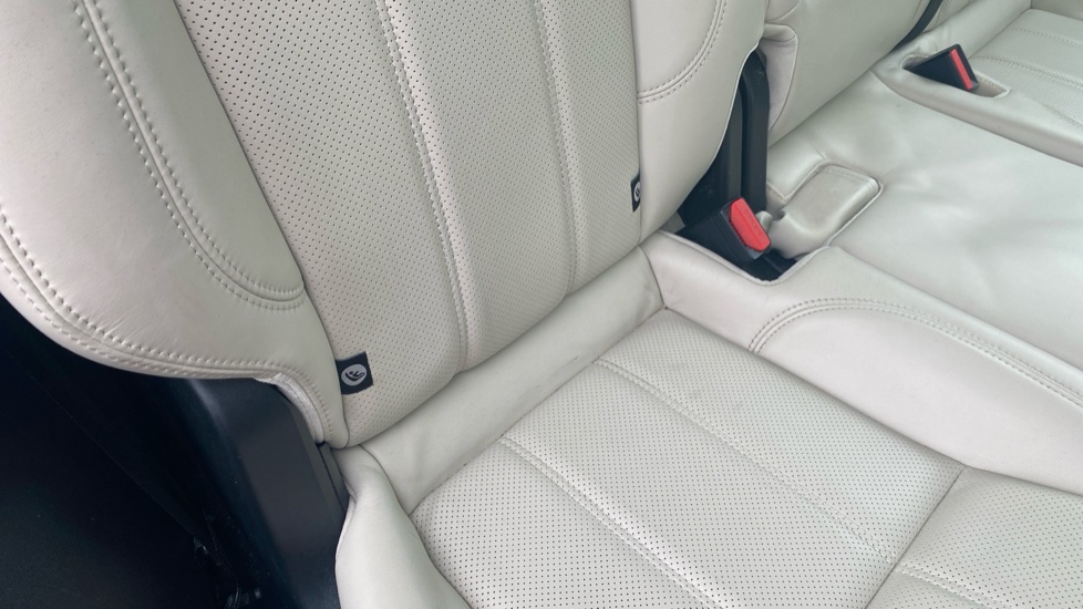 Land Rover Range Rover Sport 3.0 SDV6 HSE 5dr Auto Diesel Estate - Image 37