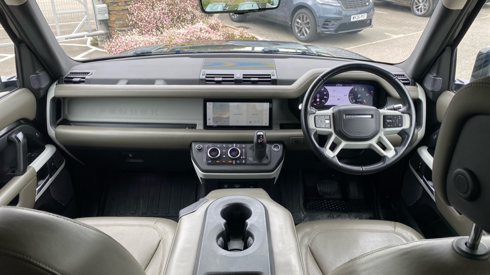 Land Rover Defender 2.0 D240 HSE 110 5dr Auto [6 Seat] Diesel Estate - Image 9