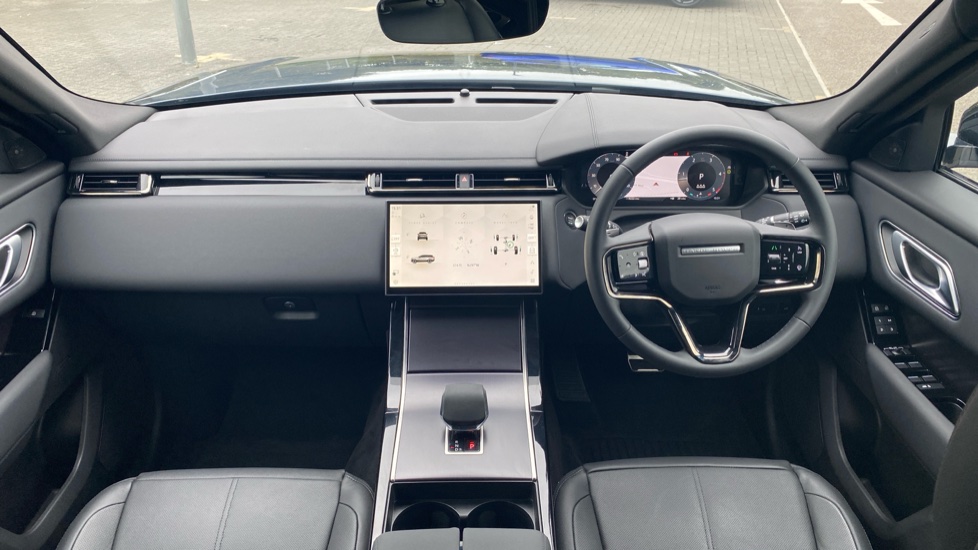 Land Rover Range Rover Velar 2.0 D200 MHEV Dynamic SE 5dr Auto Diesel Estate - Image 9