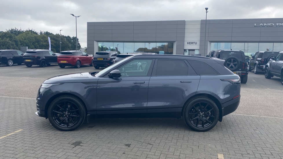 Land Rover Range Rover Velar 2.0 D200 MHEV Dynamic SE 5dr Auto Diesel Estate - Image 21