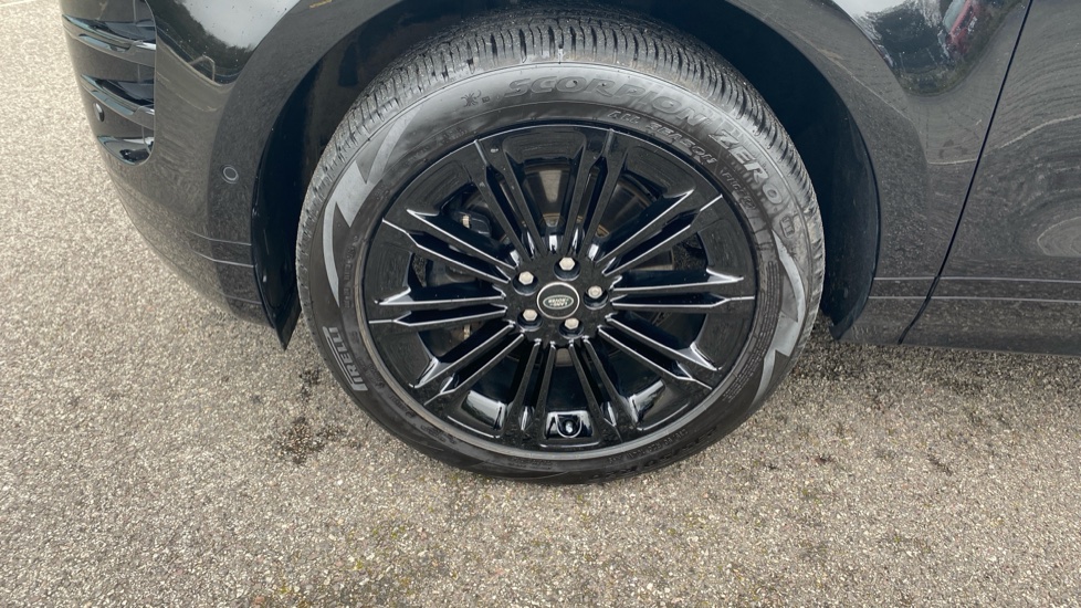 Land Rover Range Rover Evoque 2.0 D200 Dynamic SE 5dr Auto Diesel Hatchback - Image 33